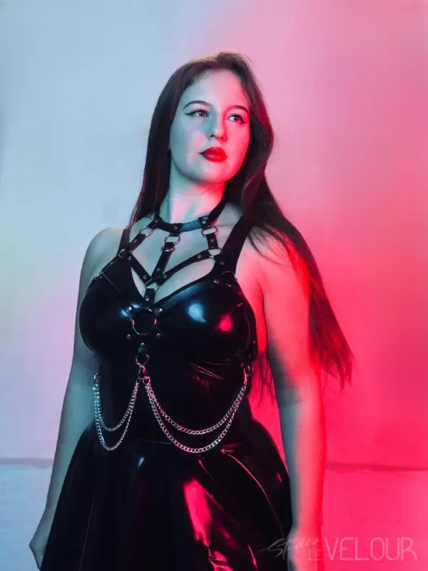 Lucie - Studio Le Velour - Image 4